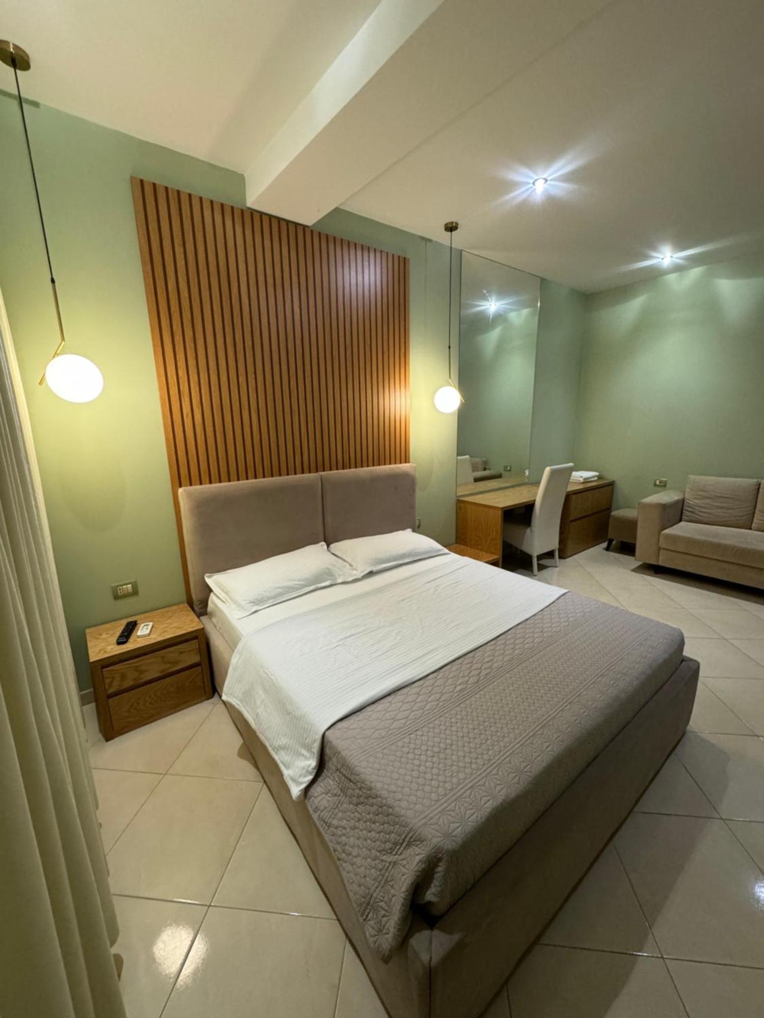 Hotel Kaloshi Mezez Ngoại thất bức ảnh